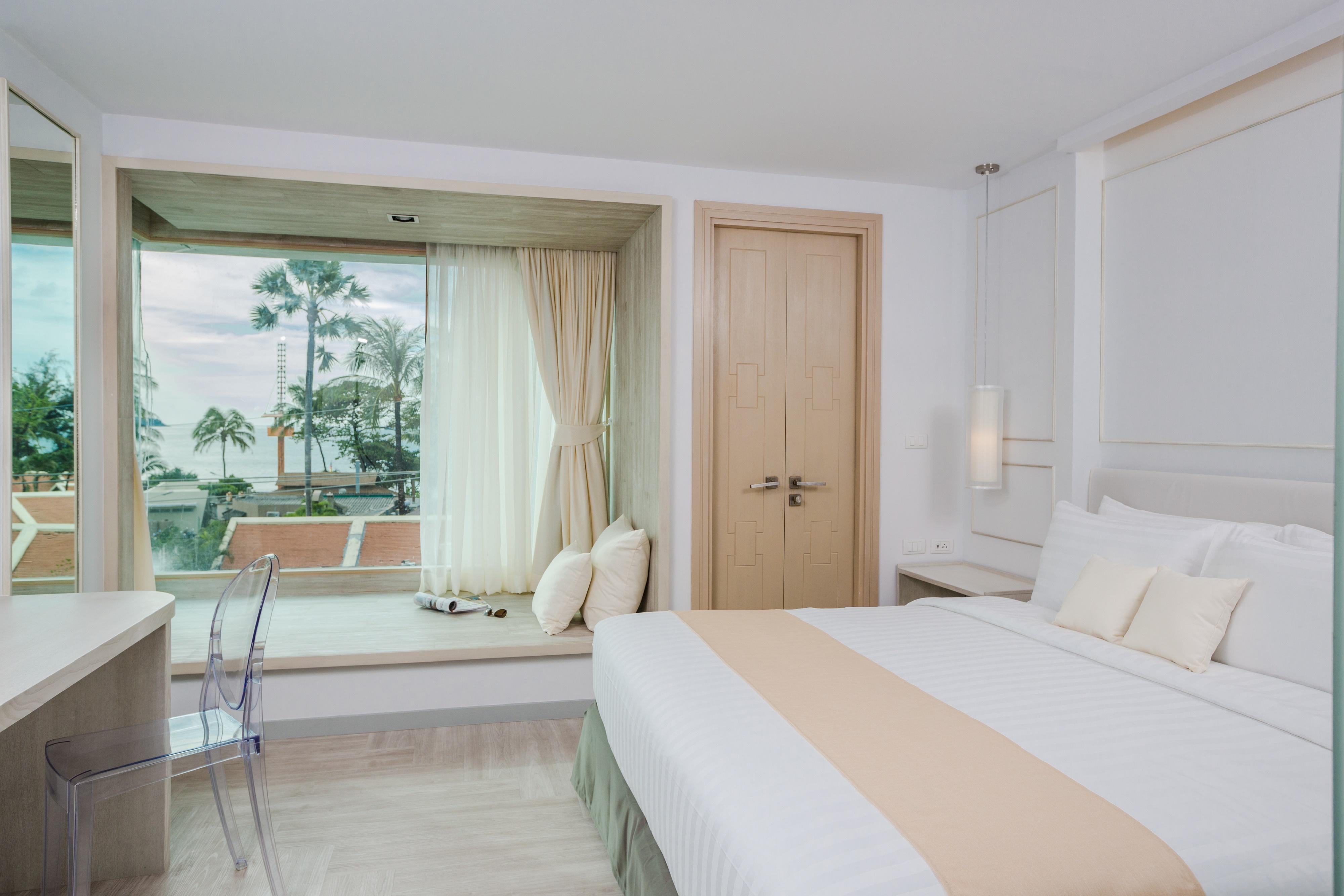 The Bloc Hotel Phuket - Sha Extra Plus Patong Bagian luar foto