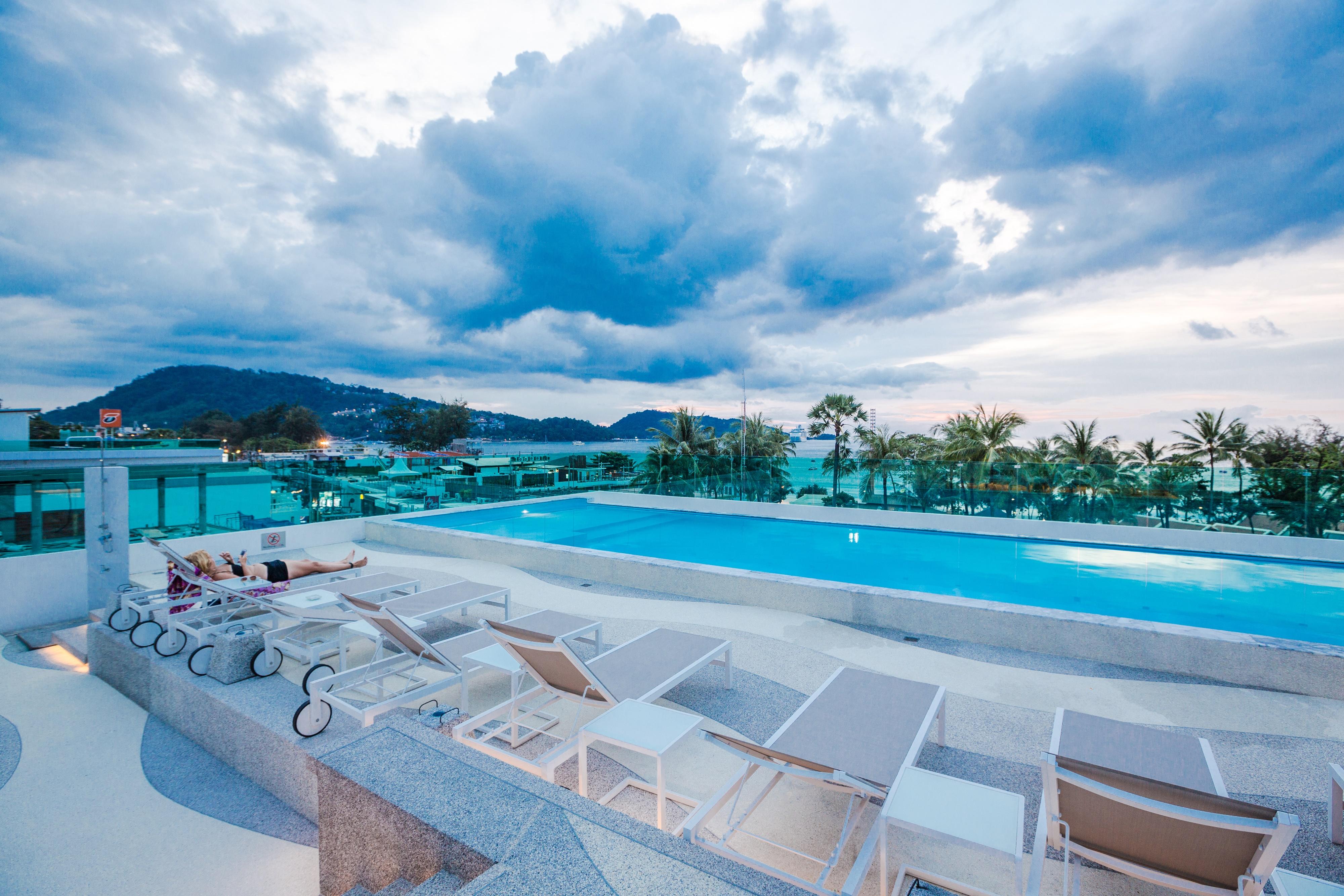 The Bloc Hotel Phuket - Sha Extra Plus Patong Bagian luar foto