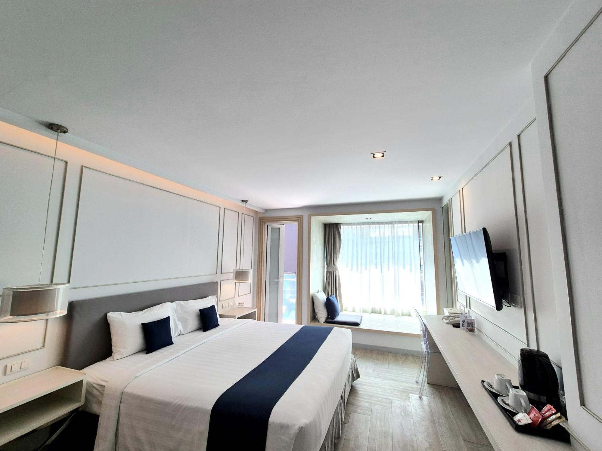 The Bloc Hotel Phuket - Sha Extra Plus Patong Bagian luar foto