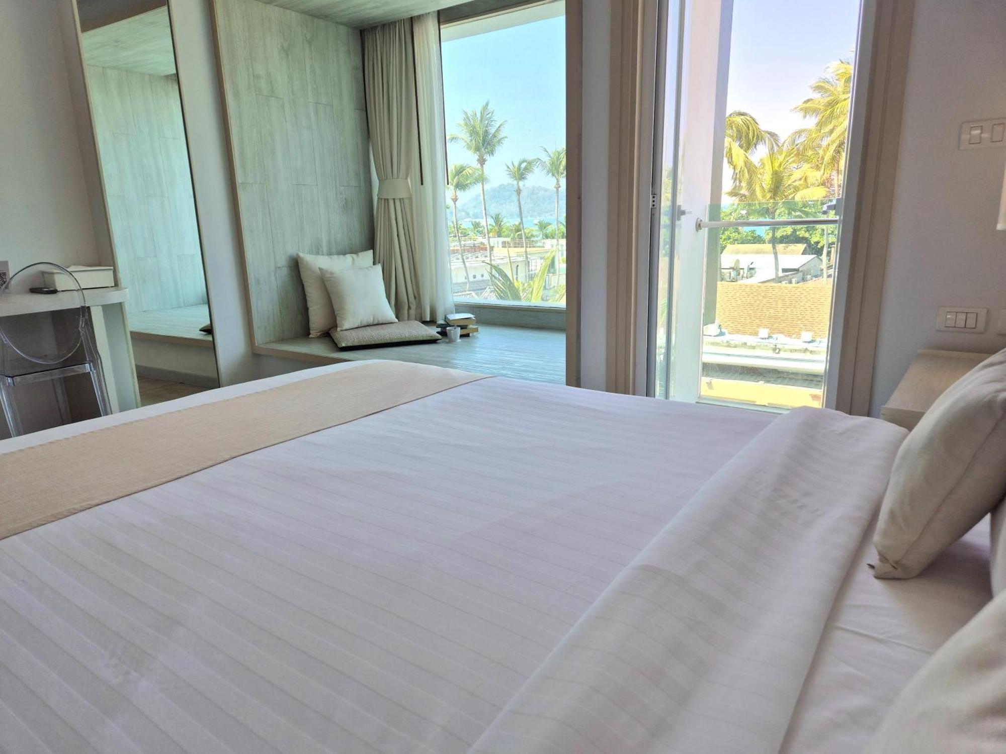 The Bloc Hotel Phuket - Sha Extra Plus Patong Bagian luar foto