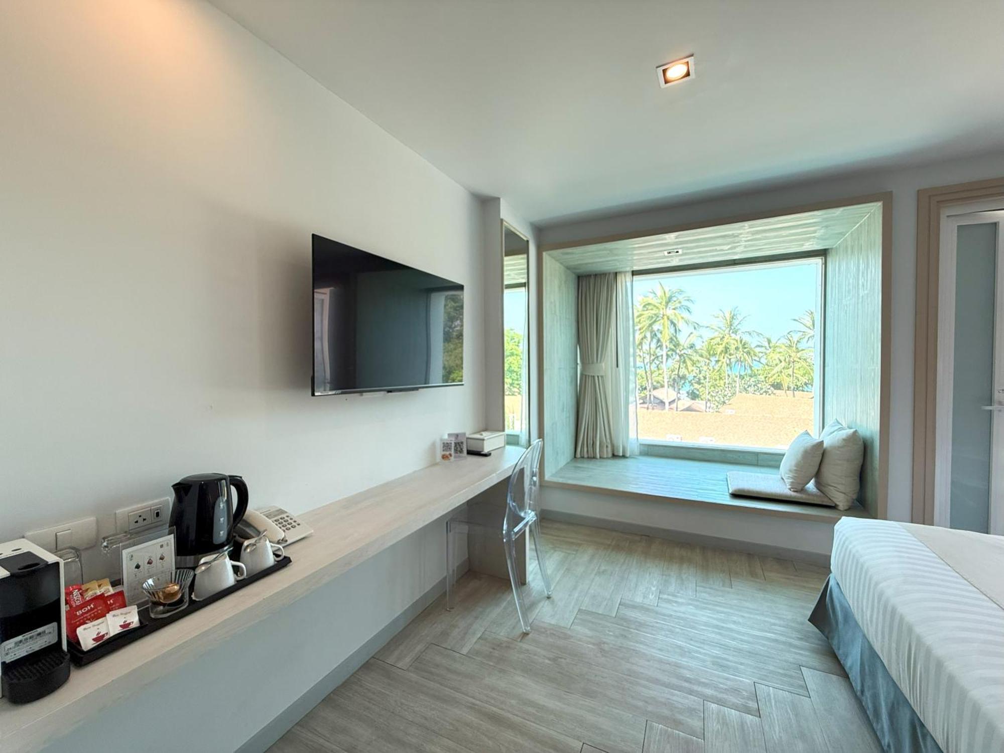 The Bloc Hotel Phuket - Sha Extra Plus Patong Bagian luar foto
